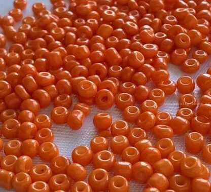 Korálky Rokajl 2 mm oranžový