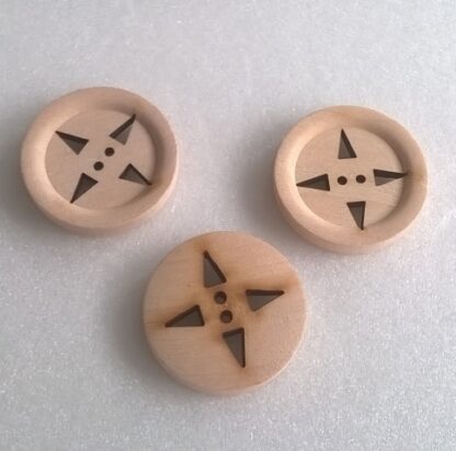 Dřevěný knoflík Růžice 22 mm - kn004