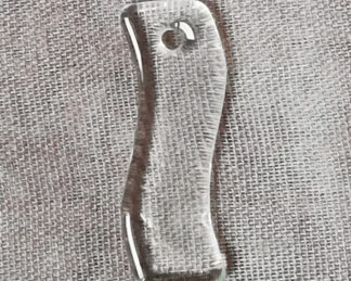 Přívěsek sklo 40 x 13 mm